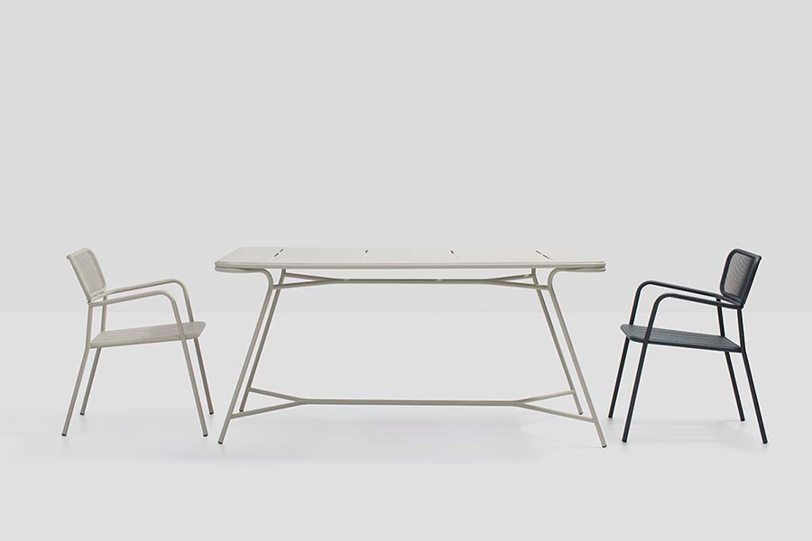 Totem-Table 2000 4423